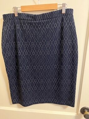 Leota Navy Diamond‑Stitch Pencil Skirt